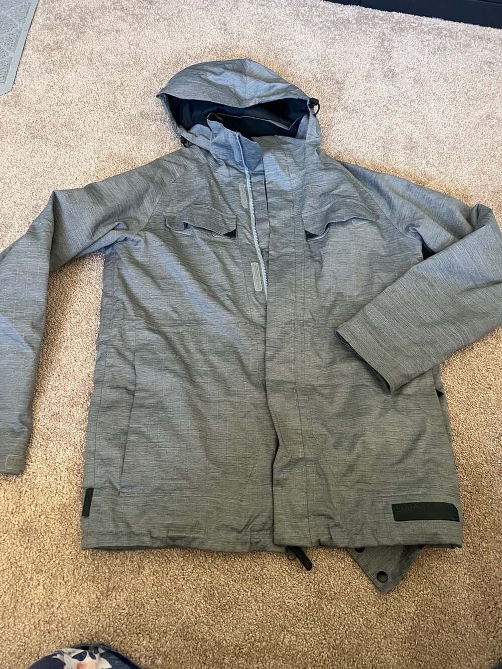 Burton Covert Insulated Jacket Size Medium Gray Snowboard Ski